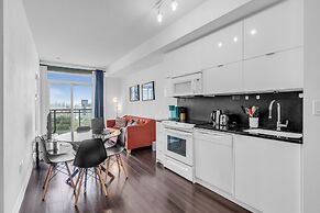 Prestige Suites - CN Tower