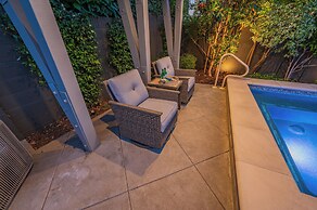 Luxury living with Spa &Pool near Disney
