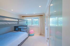 Luxury living with Spa &Pool near Disney