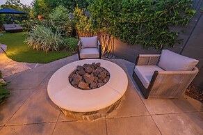 Luxury living with Spa &Pool near Disney