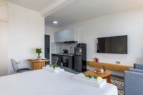City Glow Studio by YourHost Nairobi