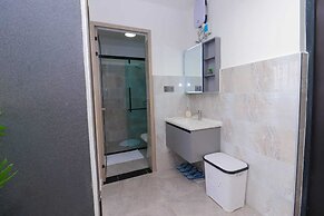Lux Suites City Oasis Apartments