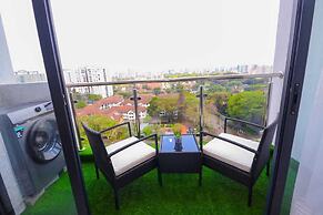 Lux Suites City Oasis Apartments