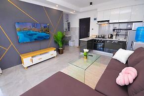Lux Suites City Oasis Apartments