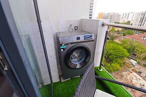 Lux Suites City Oasis Apartments