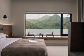 Wild Persimmon Warm Soup Homestay