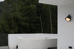 Wild Persimmon Warm Soup Homestay