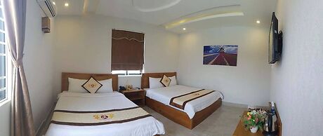 Tan Hoang Long Hotel DN - by BayLuxury