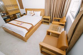 Tan Hoang Long Hotel DN - by BayLuxury