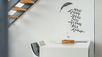 Pohang Blue Hill Pension