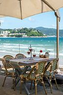HAJANA Beachside Homestay