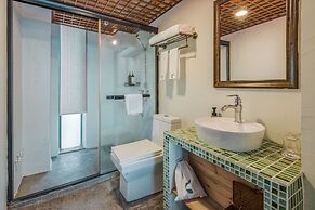 HAJANA Beachside Homestay