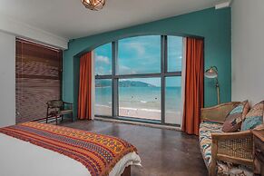 HAJANA Beachside Homestay
