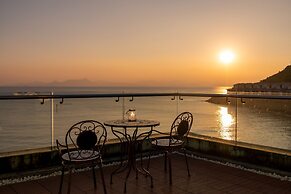 HAJANA Beachside Homestay