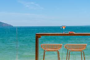 HAJANA Beachside Homestay