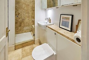 Host Stay Brunswick Place Apartment