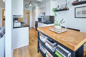 Host Stay Brunswick Place Apartment