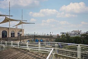 Host Stay St James Street