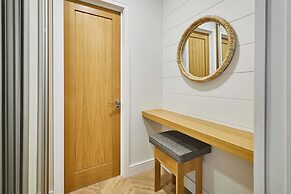 Host Stay Alder Spa Lodge