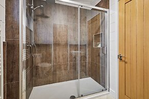 Host Stay Alder Spa Lodge