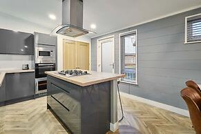 Host Stay Sycamore Spa Lodge