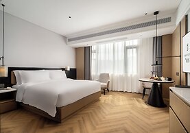 Mehood Lestie International Hotel Panyu Wanbo Yuangang Metro Station B