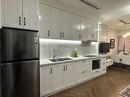 Luxe Paradise Suites Xuan Dieu