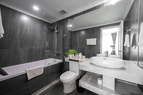 Luxe Paradise Suites Xuan Dieu