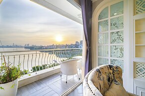 Luxe Paradise Suites Xuan Dieu