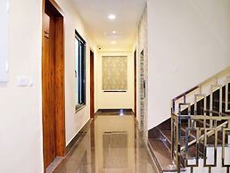 Hotel Tulsi Grand Inn