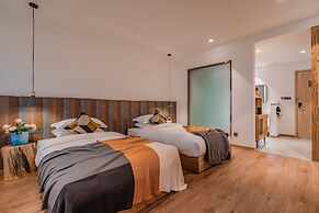 Lijiang Snow Mountain Bengu Hotel (Shuhe Ancient Town Branch)