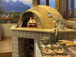 Lijiang Snow Mountain Bengu Hotel (Shuhe Ancient Town Branch)