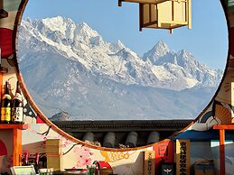 Lijiang Snow Mountain Bengu Hotel (Shuhe Ancient Town Branch)