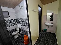 Cheetah Farms Jungle Stay