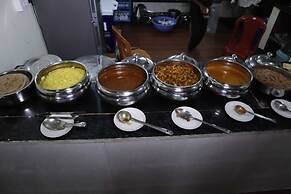 Cheetah Farms Jungle Stay