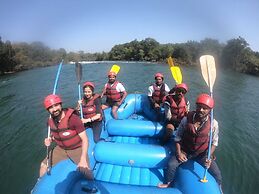 Cheetah Farms Jungle Stay