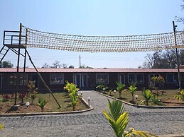 Cheetah Farms Jungle Stay