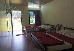 Cheetah Farms Jungle Stay