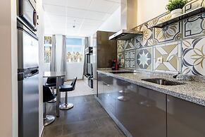 Apartamentos Avenida Tropical by Bossh