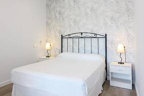 Apartamentos Avenida Tropical by Bossh