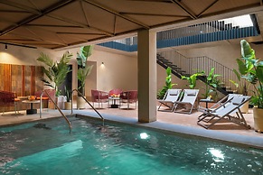 Magno Apartments Castilla