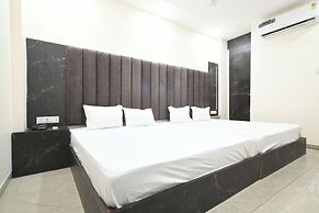 Madstays - Hari Pathak Chowk near Mahakal Mandir