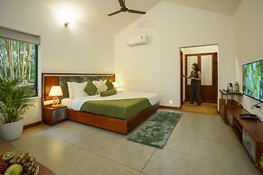 Crystal Kuruva Nature Resort & Spa