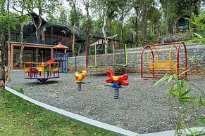 Crystal Kuruva Nature Resort & Spa