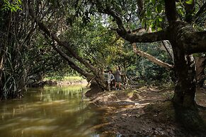 Crystal Kuruva Nature Resort & Spa
