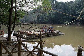 Crystal Kuruva Nature Resort & Spa