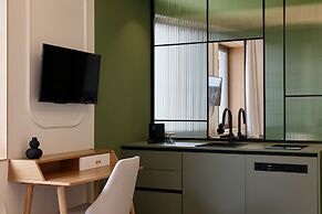 Dwell - Elegant City Stay