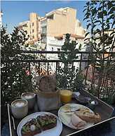 Dwell - Elegant City Stay