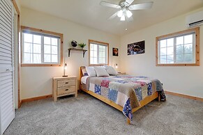 Nature Lovers Getaway in Rural Grants Pass