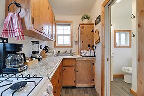 Nature Lovers Getaway in Rural Grants Pass